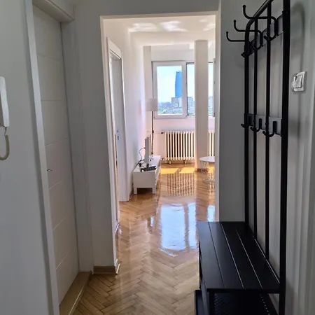 Jela Apartment *